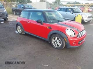 2013 MINI Hardtop with VIN WMWSU3C5XDT692453, listed as a IAAI auction lot 43366957 with 115,341 mi miles and . Bid and sale history available at DreamBid. Image 1.