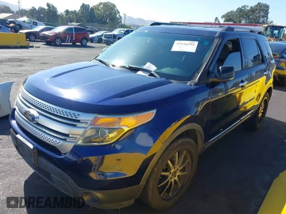 2011 Ford Explorer XLT with VIN 1FMHK8D84BGA51650, listed as a IAAI auction lot 43536294 with 186,949 mi miles and . Bid and sale history available at DreamBid. Image 2.