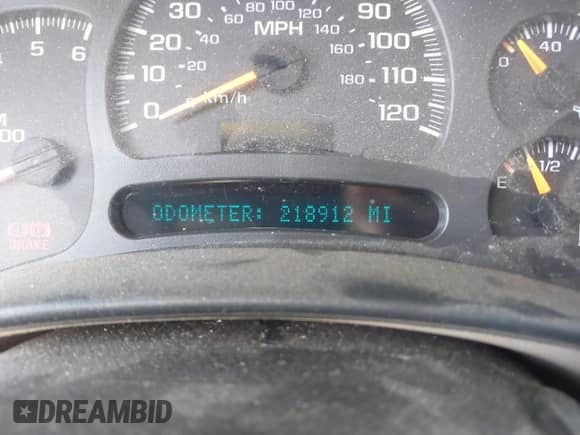 2003 Chevrolet Suburban Z71 with VIN 3GNFK16Z73G322481, listed as a IAAI auction lot 42085792 with 218,912 mi miles and . Bid and sale history available at DreamBid. Image 7.