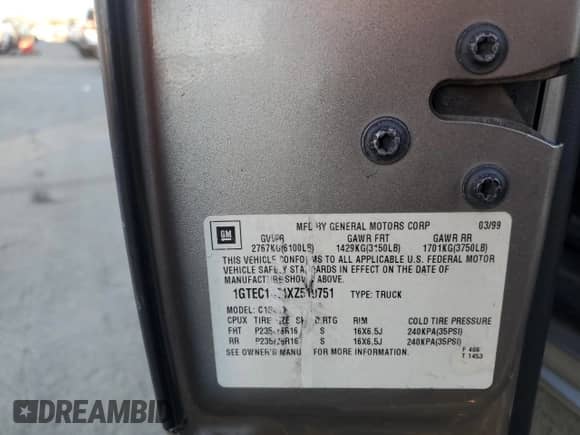 1999 GMC Sierra 1500 SLE с VIN 1GTEC14T1XZ519751, выставлен на аукционе Copart как лот 88065465 с пробегом 195 547 миль миль и Списание • Salvage title. История ставок и продаж доступна на DreamBid. Изображение 12.