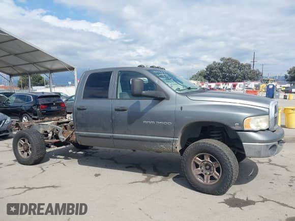 2005 Dodge 3500 SLT with VIN 3D7LS38CX5G703038, listed as a IAAI auction lot 43261771 with Not provided miles and . Bid and sale history available at DreamBid. Image 12.