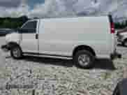2022 Chevrolet Express Cargo с VIN 1GCWGAFP4N1251380, выставлен на аукционе Copart как лот 71292595 с пробегом 33 378 миль миль и Списание • Salvage title. История ставок и продаж доступна на DreamBid. Изображение 2.