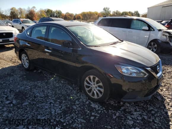 2019 Nissan Sentra SR z VIN 3N1AB7AP1KY391920, wystawiony jako Copart lot #90051905 z przebiegiem 141 034 mil mil oraz Czysty tytuł • Clean title. Historia ofert i sprzedaży dostępna na DreamBid. Obrazek 4.