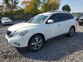 2013 Nissan Pathfinder SV with VIN 5N1AR2MN1DC647275, listed as a Copart auction lot 81092905 with 185,306 mi miles and Clean title. Bid and sale history available at DreamBid. Image 1.