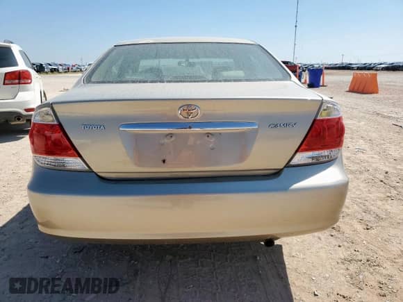 2006 Toyota Camry STD z VIN 4T1BE32K96U649366, wystawiony jako Copart lot #80431565 z przebiegiem 153 945 mil mil oraz Szkoda całkowita • Salvage title. Historia ofert i sprzedaży dostępna na DreamBid. Obrazek 6.