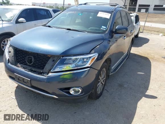 2014 Nissan Pathfinder SL with VIN 5N1AR2MN6EC635611, listed as a IAAI auction lot 42763830 with 155,584 mi miles and . Bid and sale history available at DreamBid. Image 17.