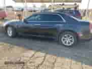 2016 Chrysler 300 Anniversary Edition с VIN 2C3CCAAG6GH307818, выставлен на аукционе IAAI как лот 43292170 с пробегом 107 627 миль миль и . История ставок и продаж доступна на DreamBid. Изображение 14.