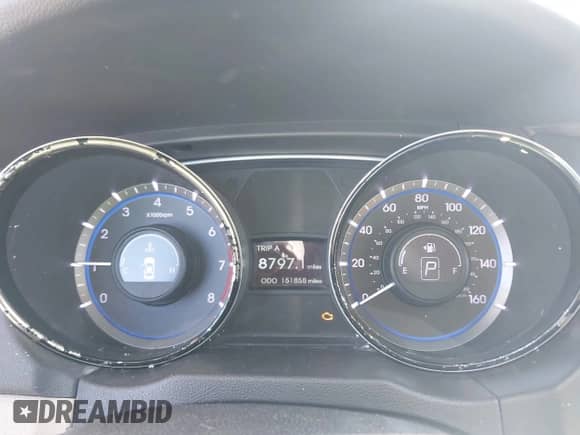 2013 Hyundai Sonata GLS z VIN 5NPEB4AC4DH633870, wystawiony jako IAAI lot #43503493 z przebiegiem 151 858 mil mil oraz . Historia ofert i sprzedaży dostępna na DreamBid. Obrazek 7.