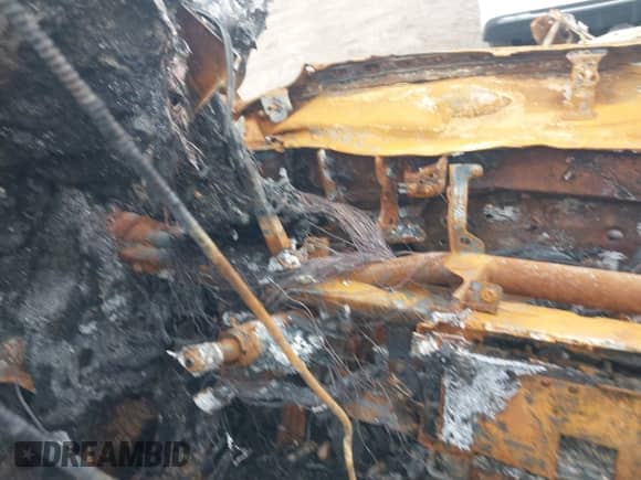 2018 Subaru Forester Premium z VIN JF2SJAEC0JH517799, wystawiony jako IAAI lot #43015677 z przebiegiem 95 000 mil mil oraz . Historia ofert i sprzedaży dostępna na DreamBid. Obrazek 7.