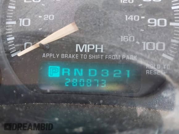 2002 Chevrolet Silverado 2500HD LS с VIN 1GCHK23U22F244577, выставлен на аукционе IAAI как лот 43239114 с пробегом 280 873 миль миль и . История ставок и продаж доступна на DreamBid. Изображение 16.