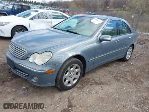 2006 Mercedes-Benz C 230 Sport с VIN WDBRF56H16F737289, выставлен на аукционе IAAI как лот 42042829 с пробегом 147 722 миль миль и . История ставок и продаж доступна на DreamBid. Изображение 18.