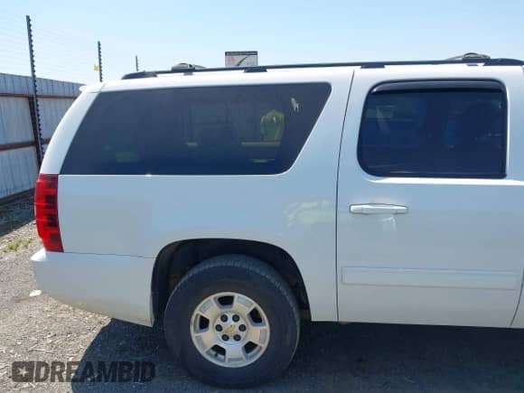 2012 Chevrolet Suburban LS с VIN 1GNSCHE00CR277780, выставлен на аукционе IAAI как лот 42038230 с пробегом 205 820 миль миль и . История ставок и продаж доступна на DreamBid. Изображение 18.