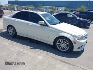 2009 Mercedes-Benz C 300 Sport z VIN WDDGF54X19R067318, wystawiony jako IAAI lot #42361825 z przebiegiem 229 227 mil mil oraz . Historia ofert i sprzedaży dostępna na DreamBid. Obrazek 1.