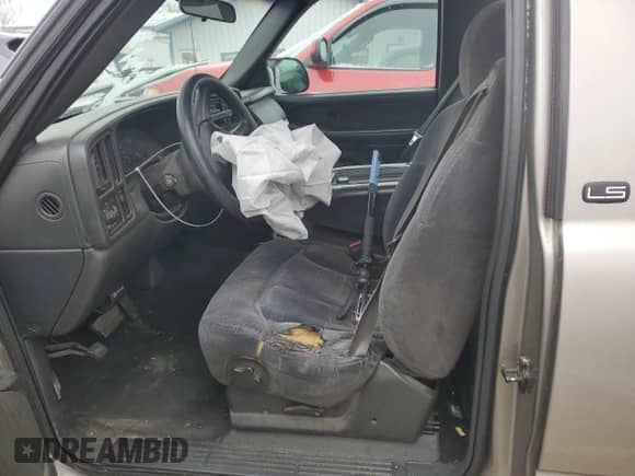 2002 Chevrolet Silverado 1500 LS with VIN 1GCEC14T62Z115336, listed as a Copart auction lot 86055344 with Not provided miles and Salvage title. Bid and sale history available at DreamBid. Image 7.