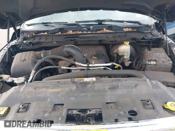 2015 Ram 1500 Laramie z VIN 1C6RR7NT7FS714057, wystawiony jako IAAI lot #43215764 z przebiegiem 96 873 mil mil oraz . Historia ofert i sprzedaży dostępna na DreamBid. Obrazek 10.