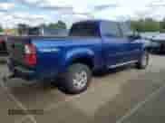 2006 Toyota Tundra Limited z VIN 5TBDT481X6S507340, wystawiony jako Copart lot #70313025 z przebiegiem 197 977 mil mil oraz Szkoda całkowita • Salvage title. Historia ofert i sprzedaży dostępna na DreamBid. Obrazek 3.