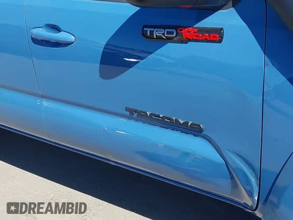 2019 Toyota Tacoma SR с VIN 3TMCZ5AN3KM244008, выставлен на аукционе IAAI как лот 43476118 с пробегом 123 236 миль миль и . История ставок и продаж доступна на DreamBid. Изображение 19.