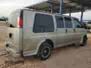 1999 Chevrolet Express z VIN 1GBFG15R6X1064605, wystawiony jako Copart lot #82674014 z przebiegiem 289 285 mil mil oraz Czysty tytuł • Clean title. Historia ofert i sprzedaży dostępna na DreamBid. Obrazek 3.