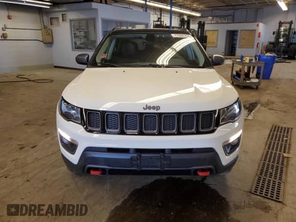 2018 Jeep Compass Trailhawk с VIN 3C4NJDDB0JT163497, выставлен на аукционе Copart как лот 77000364 с пробегом 28 681 миль миль и Списание • Salvage title. История ставок и продаж доступна на DreamBid. Изображение 5.