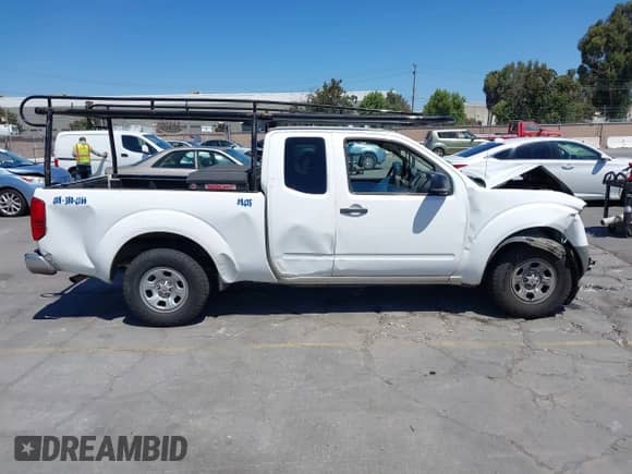2016 Nissan Frontier S z VIN 1N6BD0CTXGN900692, wystawiony jako IAAI lot #42980756 z przebiegiem 194 240 mil mil oraz . Historia ofert i sprzedaży dostępna na DreamBid. Obrazek 13.