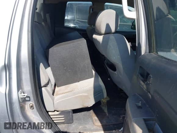 2012 Toyota Tundra с VIN 5TFRM5F13CX040738, выставлен на аукционе IAAI как лот 42898153 с пробегом 302 243 миль миль и . История ставок и продаж доступна на DreamBid. Изображение 8.