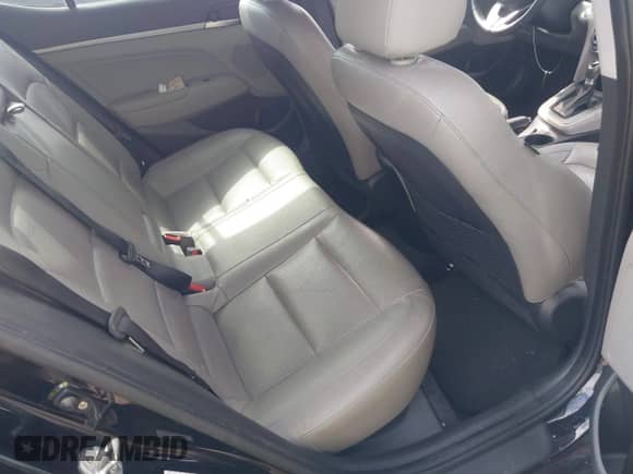 2019 Hyundai Elantra SEL с VIN KMHD84LF7KU859465, выставлен на аукционе IAAI как лот 42270790 с пробегом 82 000 миль миль и . История ставок и продаж доступна на DreamBid. Изображение 8.