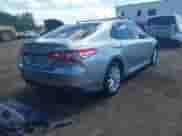 2019 Toyota Camry SE z VIN 4T1B11HK2KU688740, wystawiony jako IAAI lot #43089818 z przebiegiem 92 496 mil mil oraz . Historia ofert i sprzedaży dostępna na DreamBid. Obrazek 4.