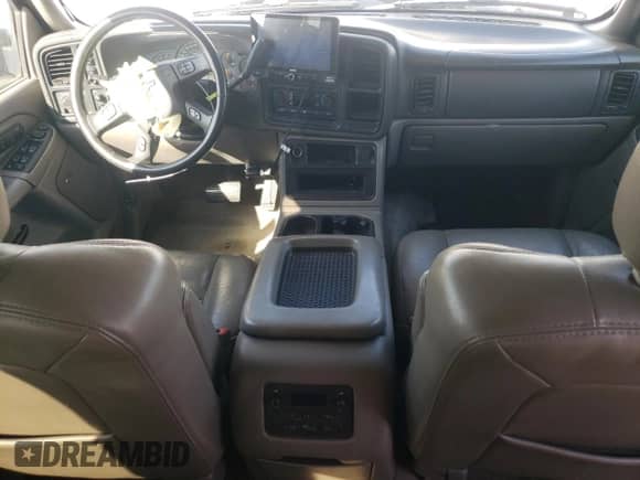 2004 Chevrolet Suburban LS z VIN 3GNGK26U94G215965, wystawiony jako Copart lot #88605155 z przebiegiem 161 886 mil mil oraz Szkoda całkowita • Salvage title. Historia ofert i sprzedaży dostępna na DreamBid. Obrazek 8.