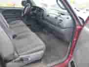 1999 Dodge 1500 z VIN 1B7HF13Y6XJ595059, wystawiony jako IAAI lot #43316852 z przebiegiem 196 253 mil mil oraz . Historia ofert i sprzedaży dostępna na DreamBid. Obrazek 5.