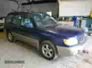 2001 Subaru Forester S with VIN JF1SF65501H761683, listed as a Copart auction lot 69635725 with 207,855 mi miles and Clean title. Bid and sale history available at DreamBid. Image 4.