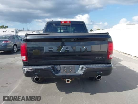 2017 Ram 1500 Sport с VIN 1C6RR7HTXHS706050, выставлен на аукционе IAAI как лот 43411988 с пробегом 124 949 миль миль и . История ставок и продаж доступна на DreamBid. Изображение 17.