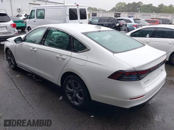 2023 Honda Accord Touring с VIN 1HGCY2F87PA032030, выставлен на аукционе IAAI как лот 42389268 с пробегом 15 278 миль миль и . История ставок и продаж доступна на DreamBid. Изображение 3.