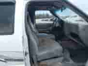 1998 Chevrolet Blazer LS with VIN 1GNCS13WXW2105288, listed as a IAAI auction lot 43427444 with 260,347 mi miles and . Bid and sale history available at DreamBid. Image 5.