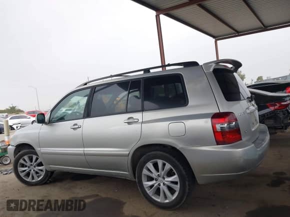 2004 Toyota Highlander Limited with VIN JTEDP21A040038524, listed as a IAAI auction lot 43243259 with Not provided miles and . Bid and sale history available at DreamBid. Image 14.