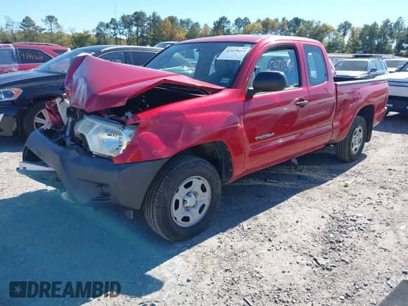 2014 Toyota Tacoma with VIN 5TFTX4CN1EX037015, listed as a IAAI auction lot 43478421 with 157,696 mi miles and . Bid and sale history available at DreamBid. Image 2.