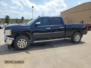 2013 Chevrolet Silverado 2500HD LTZ с VIN 1GC1KYE80DF166324, выставлен на аукционе Copart как лот 56515545 с пробегом 584 289 миль миль и Списание • Salvage title. История ставок и продаж доступна на DreamBid. Изображение 1.