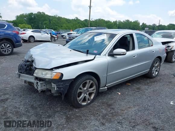 2009 Volvo S60 2.5T with VIN YV1RS592592731635, listed as a IAAI auction lot 42377779 with 146,432 mi miles and . Bid and sale history available at DreamBid. Image 18.