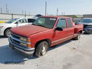 1997 Chevrolet Silverado 1500 with VIN 2GCEC19R4V1144702, listed as a Copart auction lot 70480265 with 240,535 mi miles and Clean title. Bid and sale history available at DreamBid. Image 1.