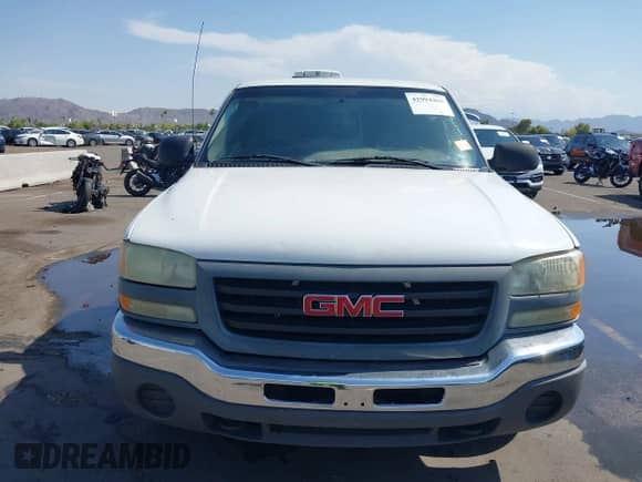 2004 GMC Sierra 1500 Work Truck with VIN 1GTEC14X34Z210202, listed as a IAAI auction lot 42994469 with 266,464 mi miles and . Bid and sale history available at DreamBid. Image 12.