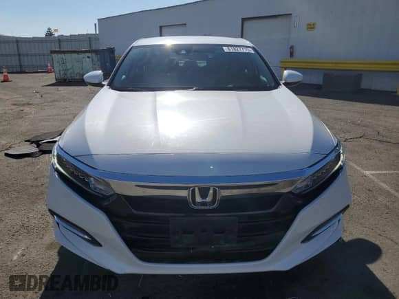 2019 Honda Accord с VIN 1HGCV3F1XKA020237, выставлен на аукционе Copart как лот 81827715 с пробегом 195 047 миль миль и Списание • Salvage title. История ставок и продаж доступна на DreamBid. Изображение 5.