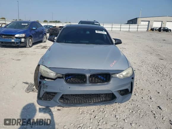 2014 BMW 3 Series 328i z VIN WBA3A5C51EP603596, wystawiony jako Copart lot #80435475 z przebiegiem 120 180 mil mil oraz Szkoda całkowita • Salvage title. Historia ofert i sprzedaży dostępna na DreamBid. Obrazek 5.