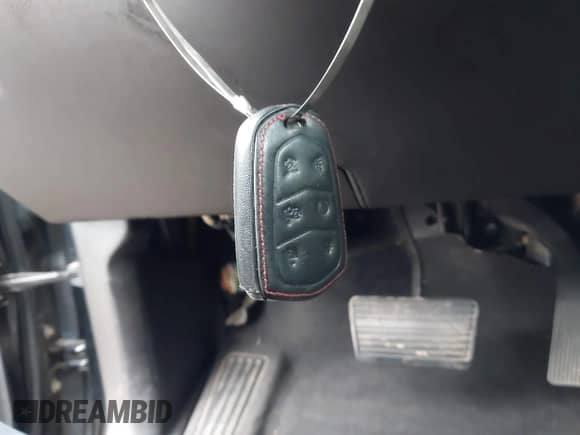 2016 Cadillac Escalade Premium Collection z VIN 1GYS4CKJ2GR324913, wystawiony jako IAAI lot #43298805 z przebiegiem 141 216 mil mil oraz . Historia ofert i sprzedaży dostępna na DreamBid. Obrazek 11.