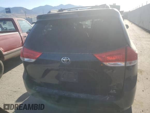 2012 Toyota Sienna LE with VIN 5TDJK3DC9CS034721, listed as a Copart auction lot 68506425 with 136,427 mi miles and Salvage title. Bid and sale history available at DreamBid. Image 6.