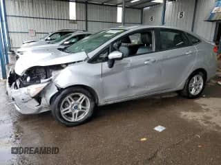 2011 Ford Fiesta SE z VIN 3FADP4BJ1BM207366, wystawiony jako Copart lot #83856805 z przebiegiem 169 433 mil mil oraz Szkoda całkowita • Salvage title. Historia ofert i sprzedaży dostępna na DreamBid. Obrazek 1.