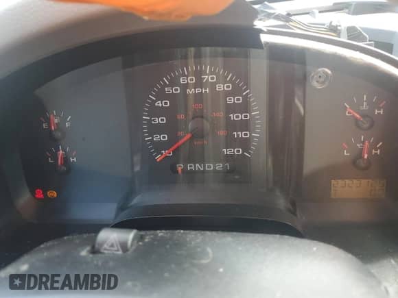 2005 Ford F-150 STX with VIN 1FTRX14W55FA73148, listed as a Copart auction lot 81914185 with 232,312 mi miles and Salvage title. Bid and sale history available at DreamBid. Image 9.