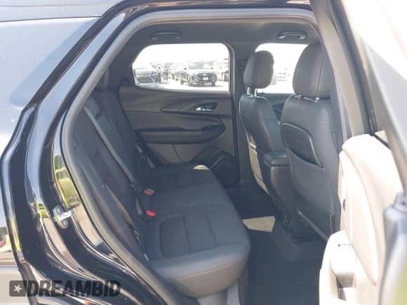 2021 Chevrolet TrailBlazer RS z VIN KL79MTSL6MB025593, wystawiony jako IAAI lot #42437268 z przebiegiem 57 680 mil mil oraz . Historia ofert i sprzedaży dostępna na DreamBid. Obrazek 8.
