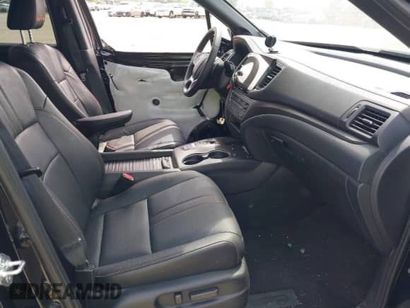 2023 Honda Passport TrailSport с VIN 5FNYF8H63PB028394, выставлен на аукционе IAAI как лот 42899138 с пробегом 65 272 миль миль и . История ставок и продаж доступна на DreamBid. Изображение 5.