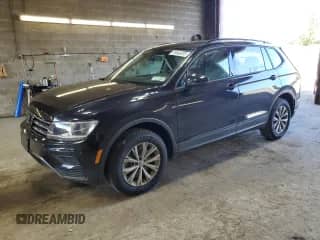 2020 Volkswagen Tiguan S с VIN 3VV0B7AX8LM057841, выставлен на аукционе Copart как лот 70445075 с пробегом 38 014 миль миль и Списание • Salvage title. История ставок и продаж доступна на DreamBid. Изображение 1.