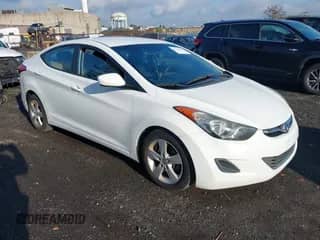2013 Hyundai Elantra GLS с VIN 5NPDH4AE4DH320023, выставлен на аукционе IAAI как лот 43510387 с пробегом 121 728 миль миль и . История ставок и продаж доступна на DreamBid. Изображение 1.
