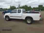 2004 Toyota Tundra SR5 z VIN 5TBBT44124S446978, wystawiony jako Copart lot #63937625 z przebiegiem 267 034 mil mil oraz Czysty tytuł • Clean title. Historia ofert i sprzedaży dostępna na DreamBid. Obrazek 2.